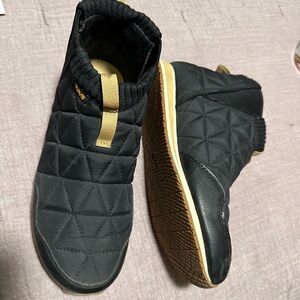 Teva Black Quilted Slip-On Shoes